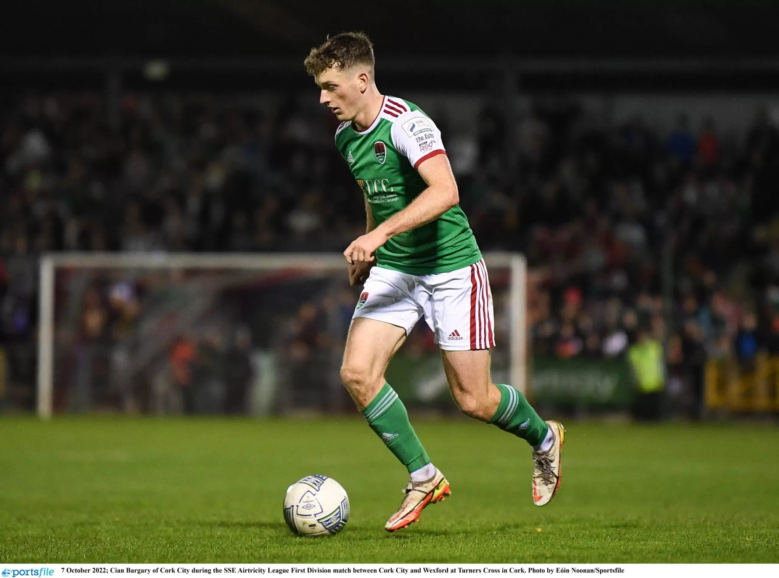 Cian Bargary signs new City contract