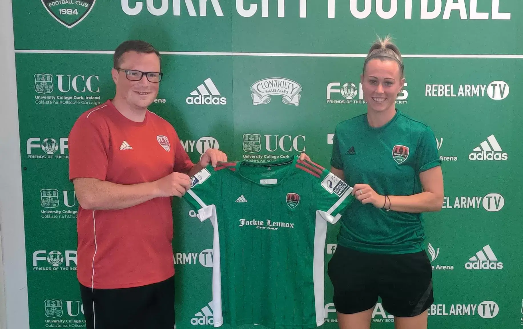 Tiff Taylor signs for City!